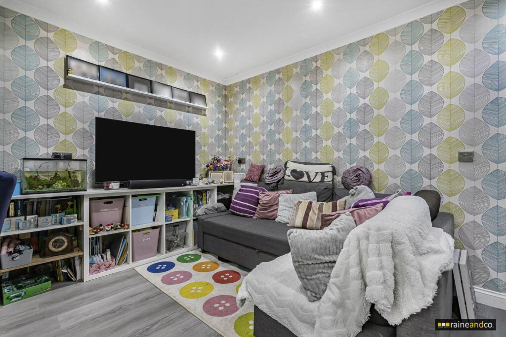 Additional image 13 of Broad Acres, Hatfield