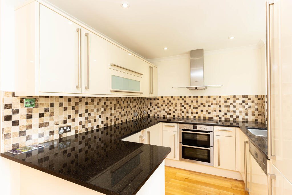 Additional image 3 of Old Rectory Close, Harpenden, AL5