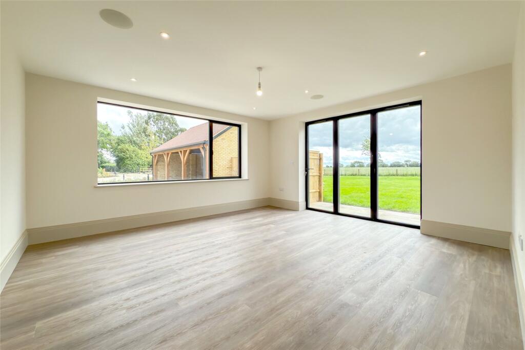 Additional image 22 of Oak Tree House, Kennel Lane, Kinsbourne Green, Harpenden, Hertfordshire, AL5