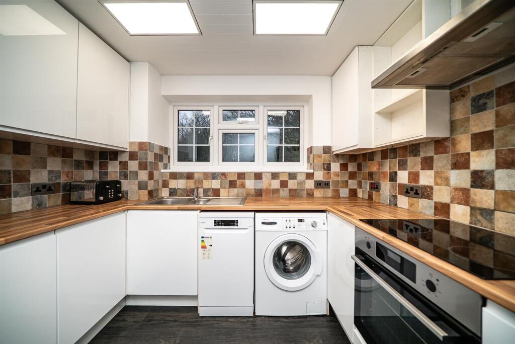 Additional image 9 of St. Albans Road, Sandridge, St. Albans