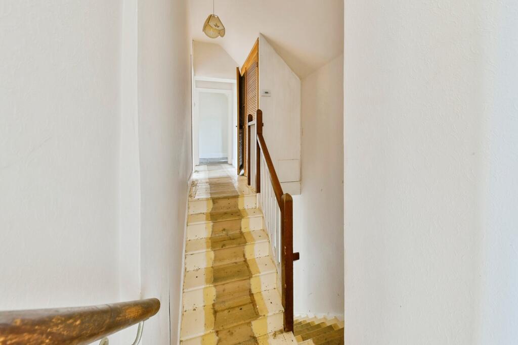 Additional image 9 of Becket Gardens, Welwyn, Hertfordshire, AL6