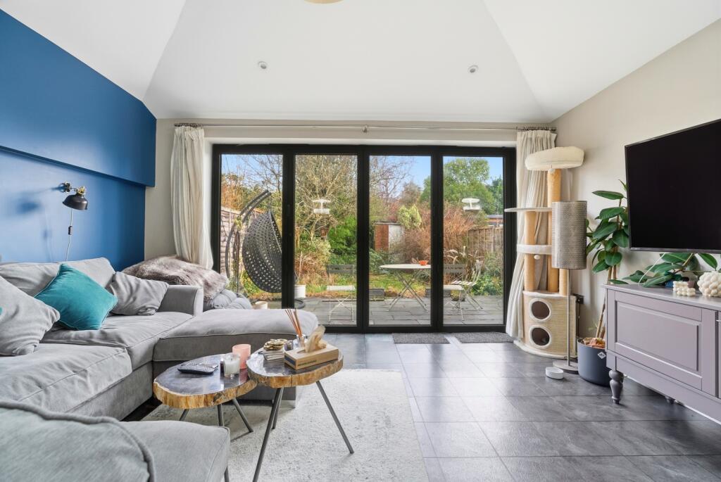 Additional image 22 of Sandfield Road, St Albans, Herts, AL1