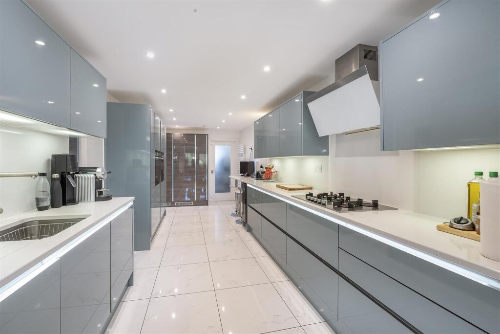 Additional image 20 of Elliswick Road, Harpenden