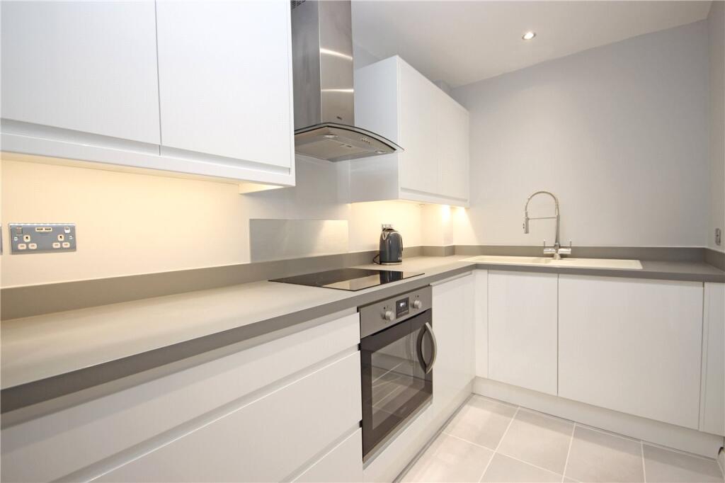 Additional image 8 of Dexter Close, St. Albans, AL1