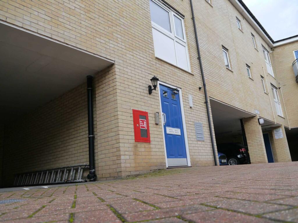 Additional image 8 of Spectre Court, Hatfield