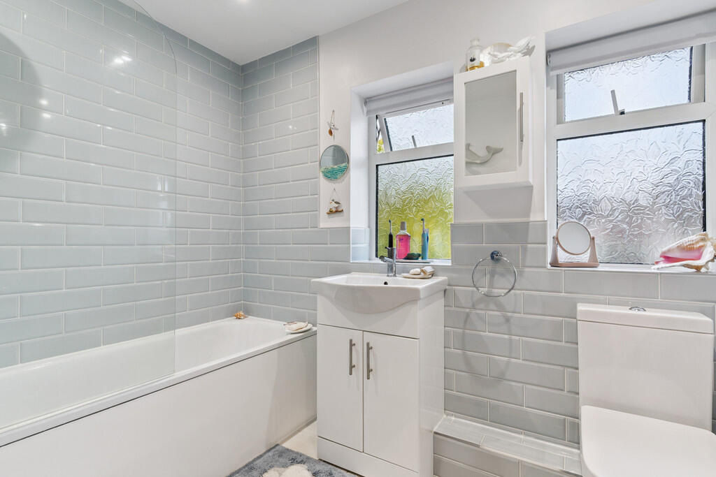 Additional image 17 of Wheatley Close, Welwyn Garden City