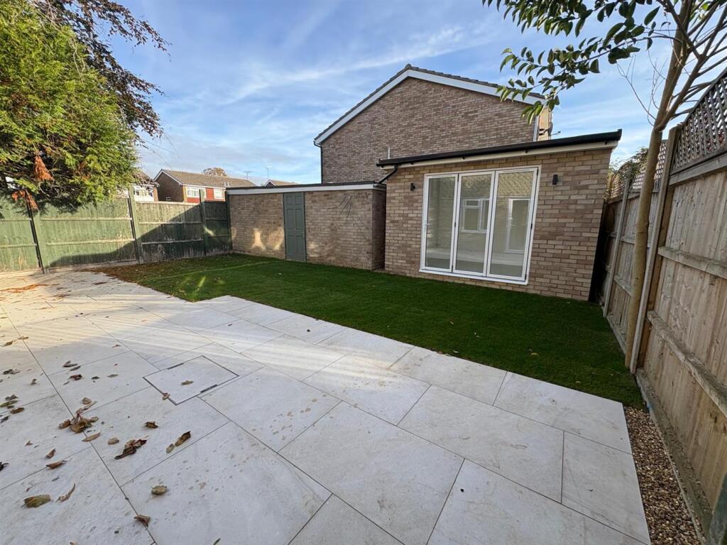 Additional image 12 of Wych Elms, Park Street, Hertfordshire, AL2