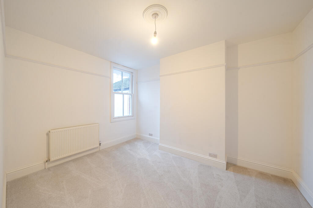 Additional image 8 of Gombards, St. Albans, AL3