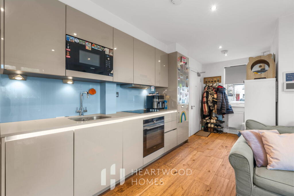 Additional image 4 of Luton Road, Harpenden, AL5 3DU