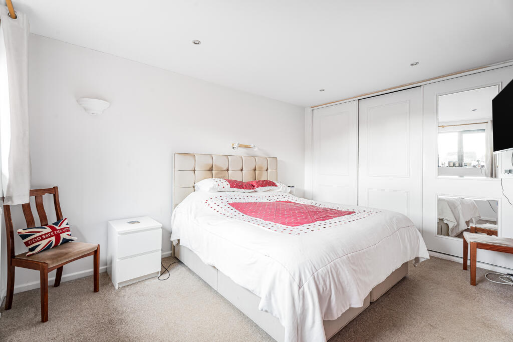 Additional image 10 of Beverley Gardens, St Albans, AL4