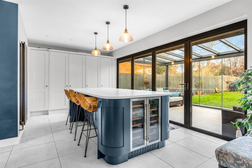 Additional image 3 of Youngs Rise, Welwyn Garden City