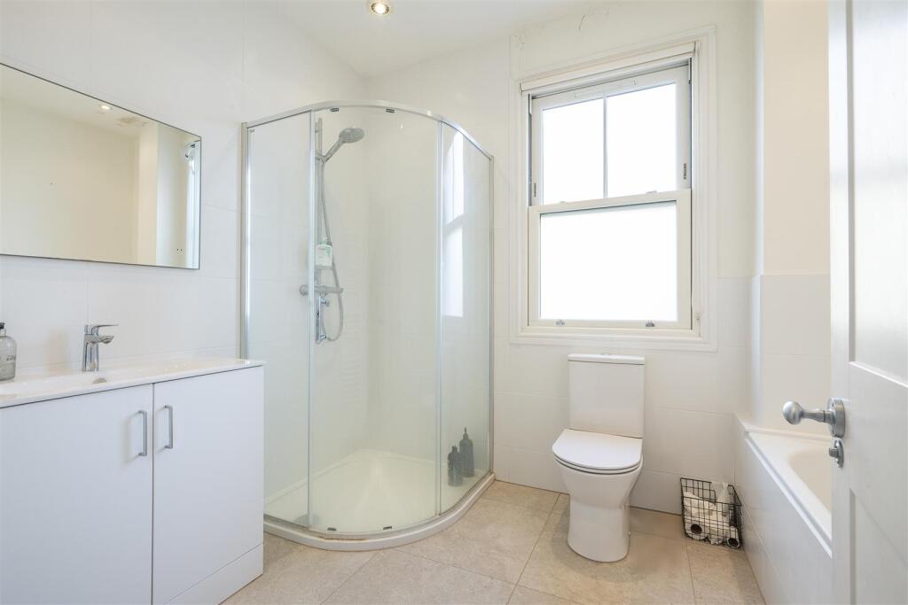 Additional image 10 of Moreton Avenue, Harpenden