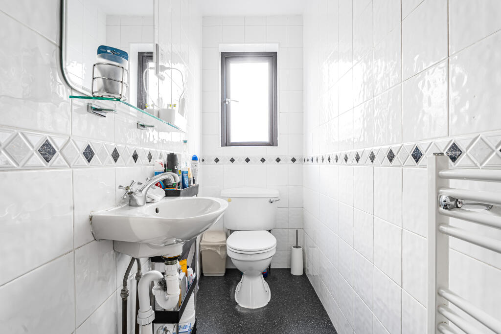 Additional image 11 of Beverley Gardens, St Albans, AL4