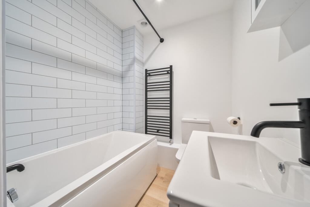 Additional image 6 of Station Road, Harpenden, AL5