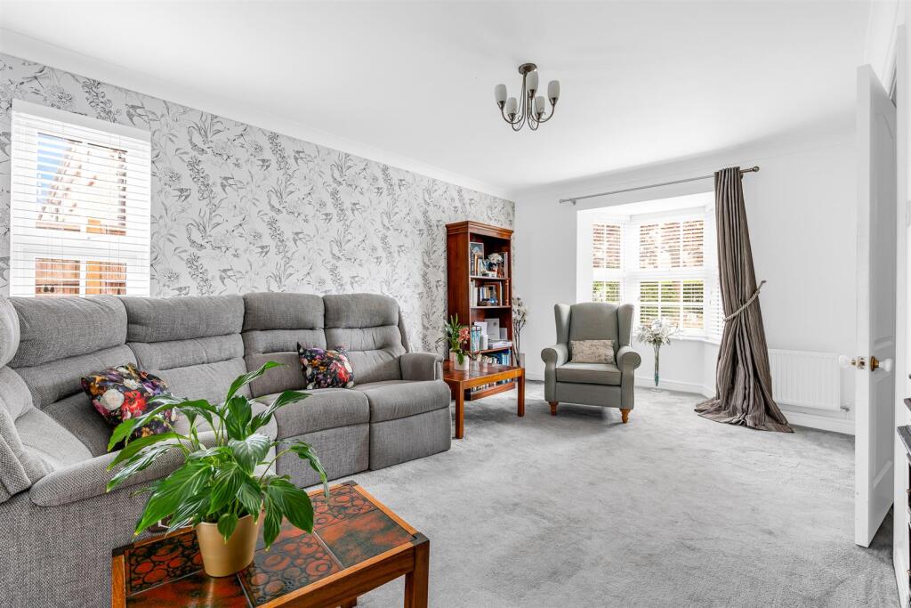 Additional image 5 of Longcroft Lane, Welwyn Garden City