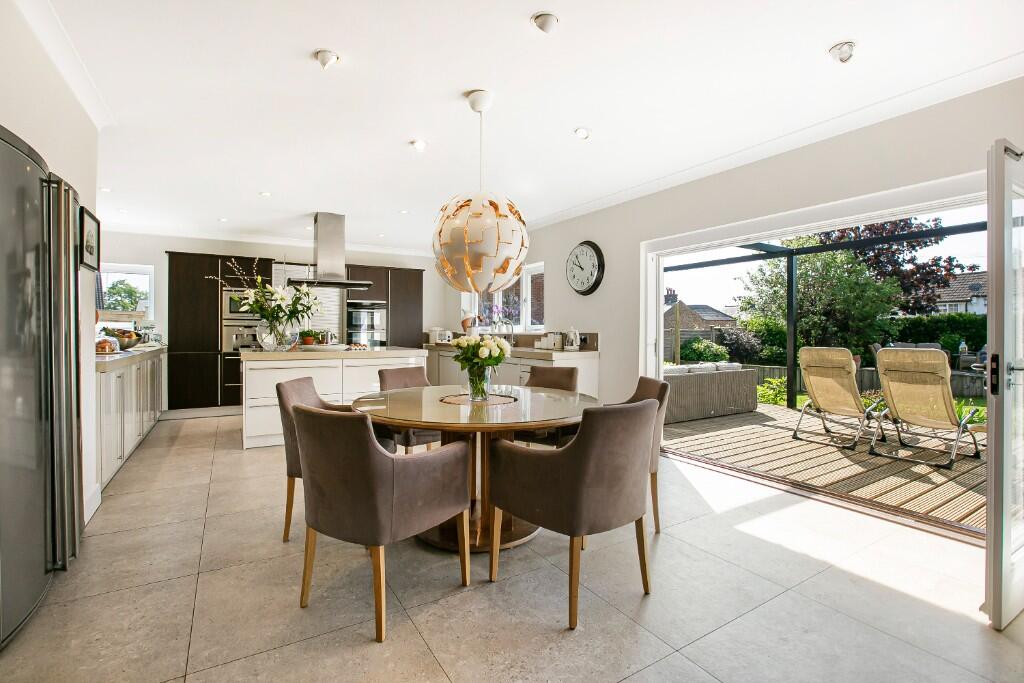 Additional image 2 of Truly distinctive family home, 1 Lamb Lane, Redbourn, AL3