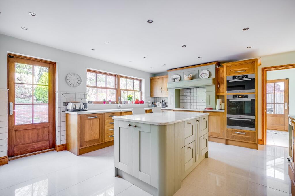 Additional image 9 of Oaklea, Oaklands, Welwyn, Hertfordshire, AL6