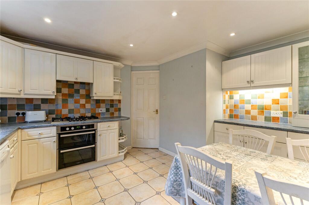 Additional image 5 of Wynches Farm Drive, St. Albans, Hertfordshire, AL4