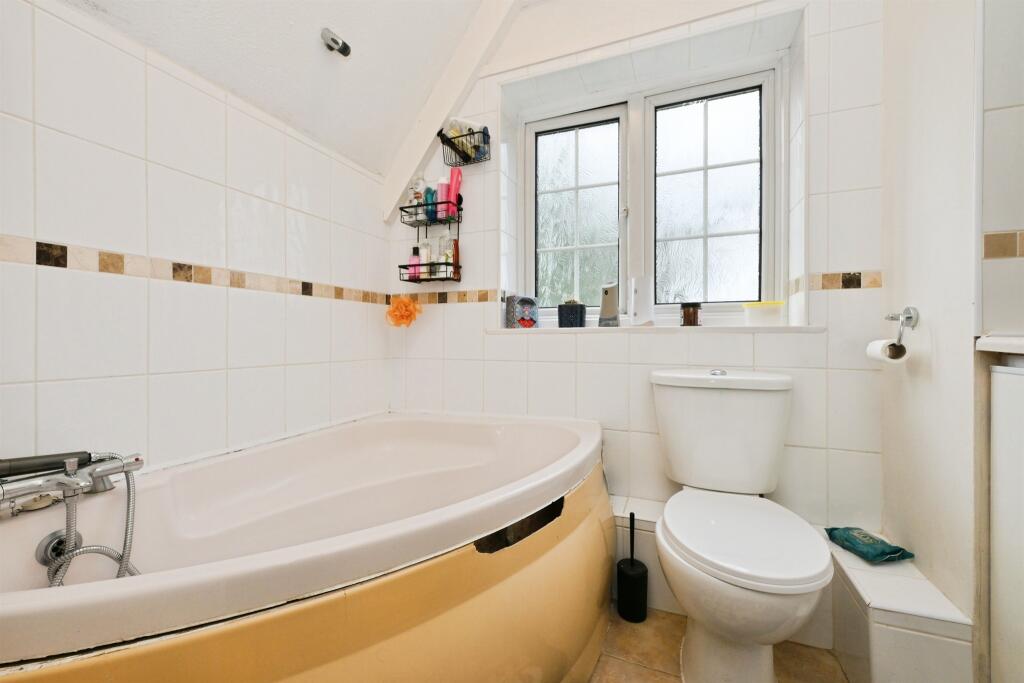 Additional image 9 of Applecroft Road, Welwyn Garden City