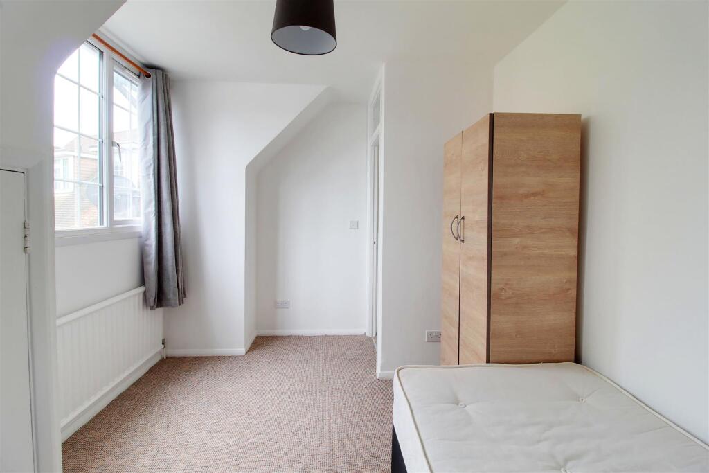 Additional image 14 of Bradmore Green, Brookmans Park