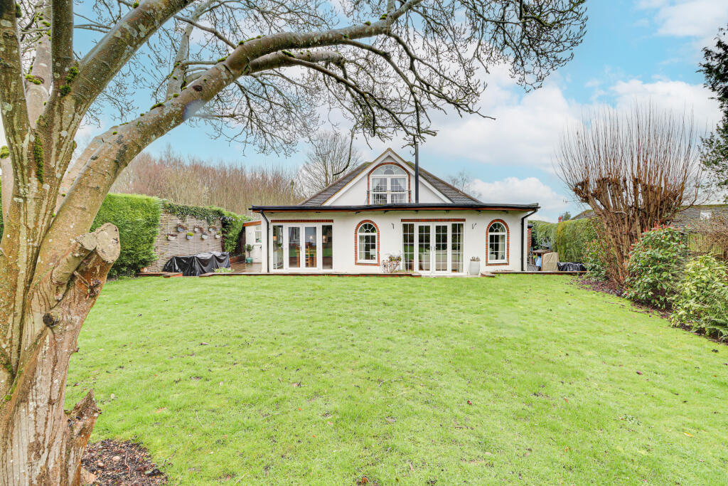 Additional image 22 of Castle Rise, Wheathampstead, Hertfordshire, AL4