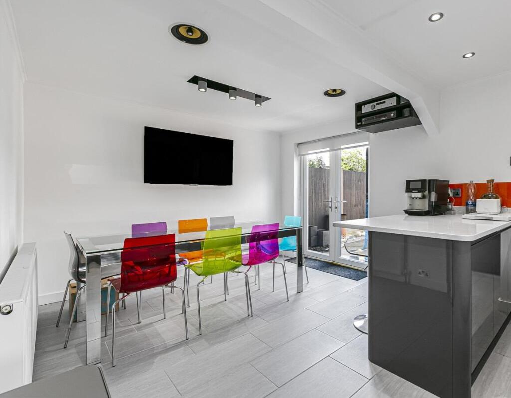 Additional image 5 of Puttocks Drive, Welham Green