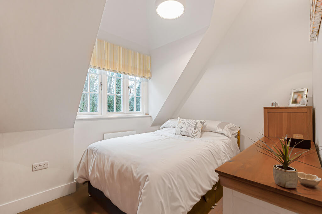 Additional image 7 of Beecholme, 54 Codicote Road, Welwyn, Hertfordshire, AL6