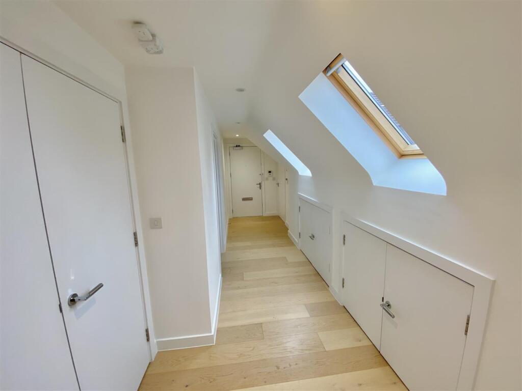 Additional image 6 of Georges Wood Road, Brookmans Park