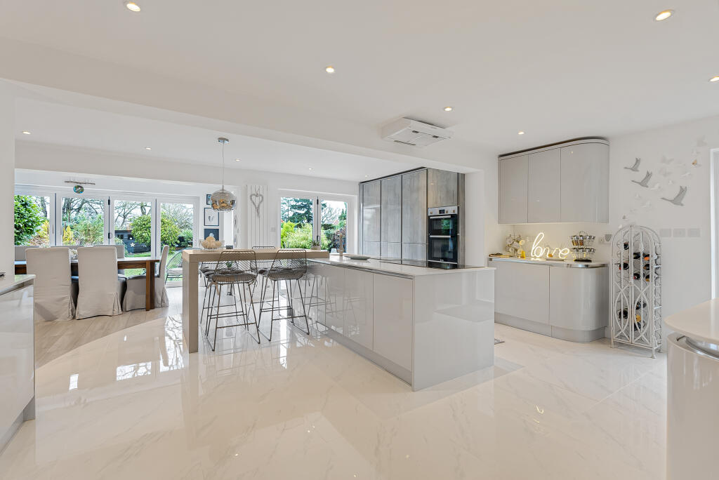 Additional image 38 of The Drive, Welwyn, Hertfordshire, AL6