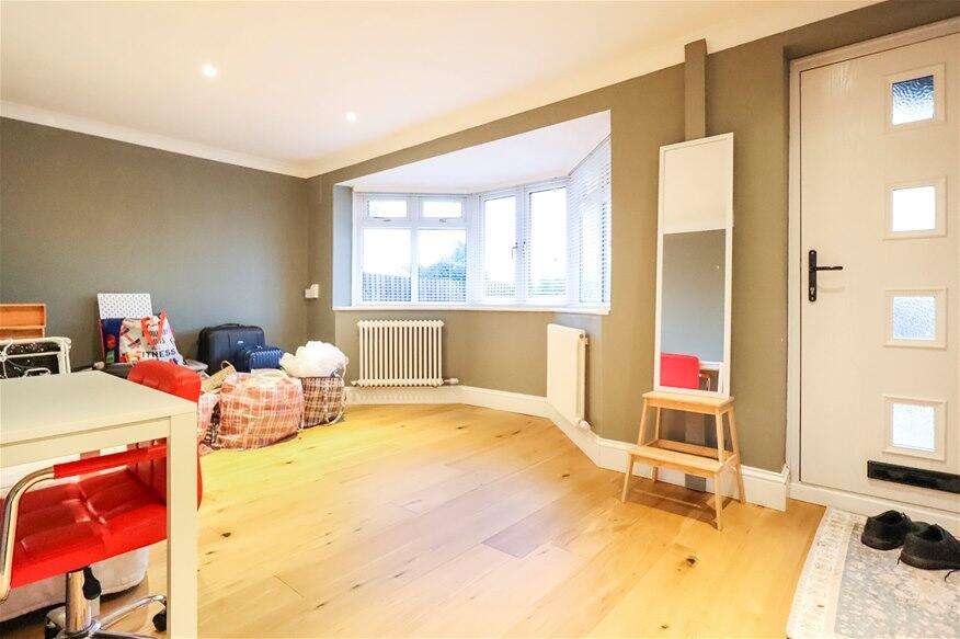 Additional image 2 of Noke Shot, Harpenden, AL5