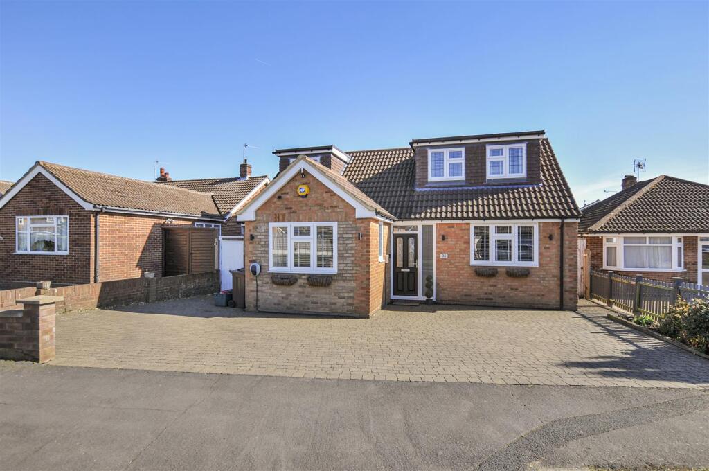 Jenkins Avenue, Bricket Wood, St. Albans