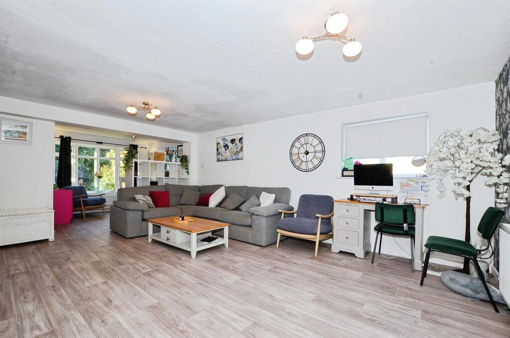 Additional image 14 of St. Martins Close, Harpenden