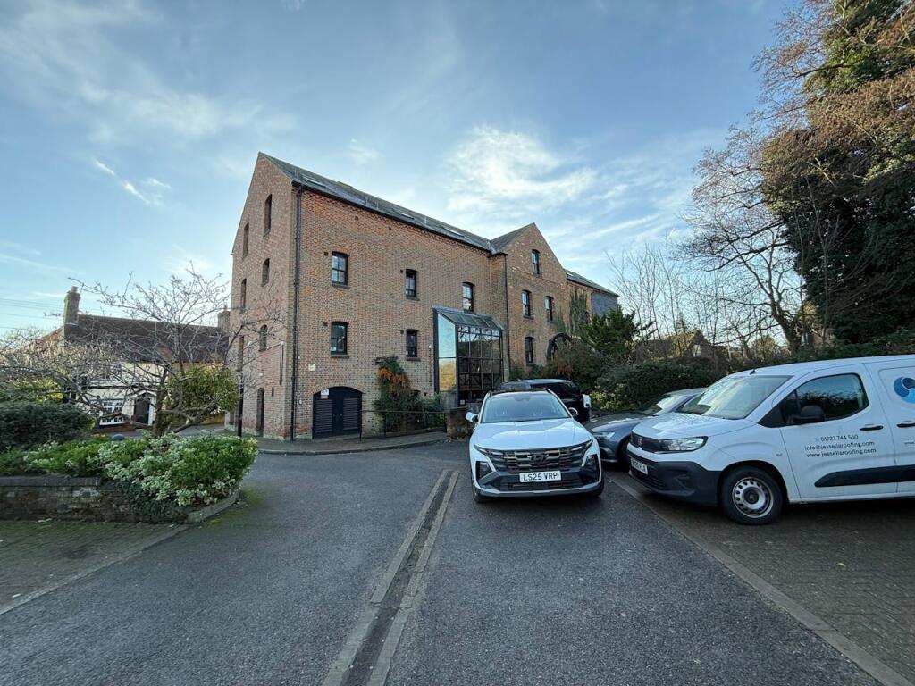 Additional image 15 of Park Mill, Burydell Lane, Park Street, St Albans, AL2 2EZ