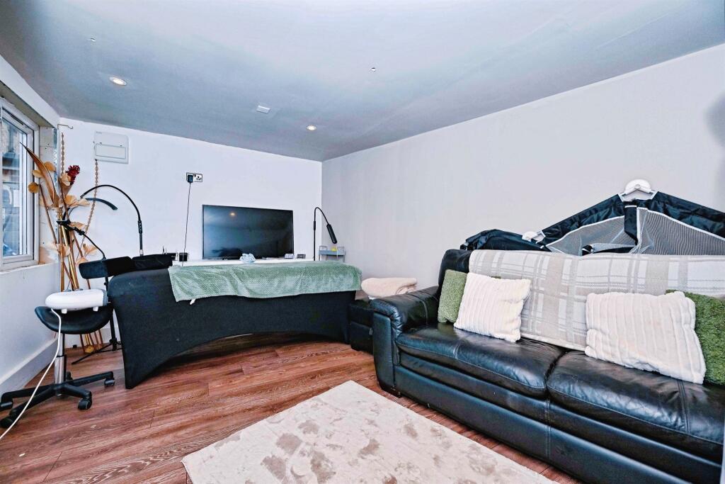 Additional image 10 of Collingwood Drive, London Colney, St. Albans