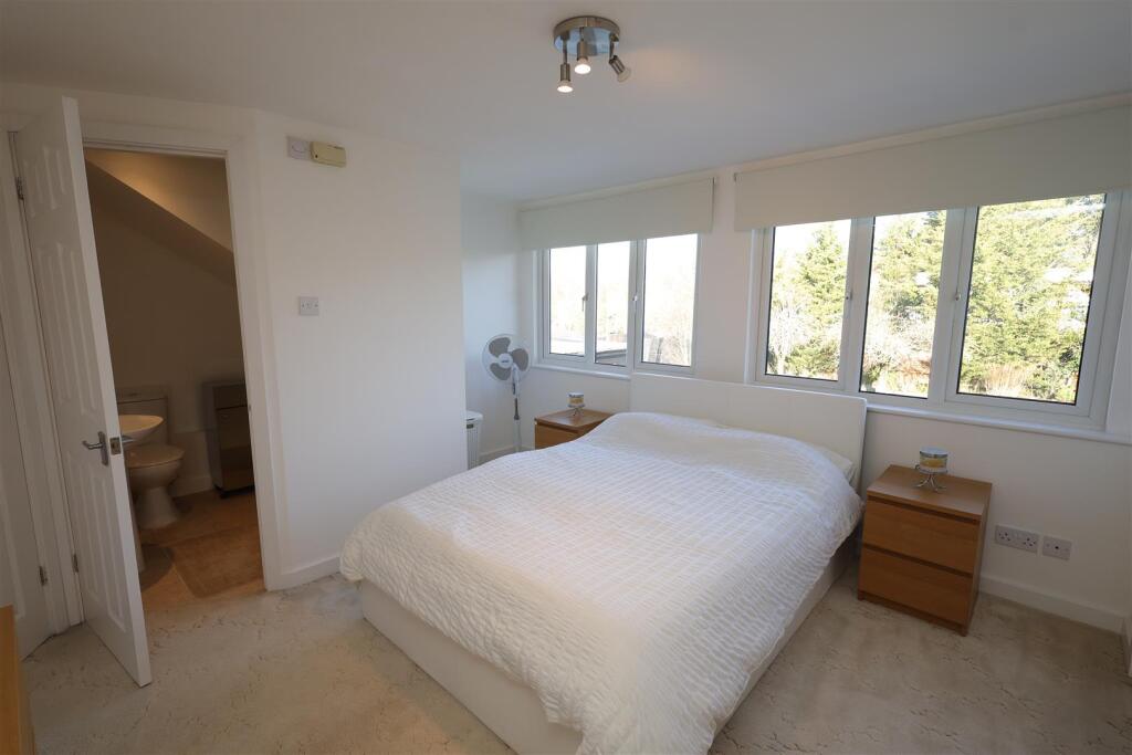 Additional image 19 of Bulls Lane, Brookmans Park