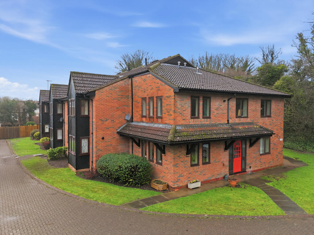 Additional image 14 of The Beeches, Park Street, St. Albans