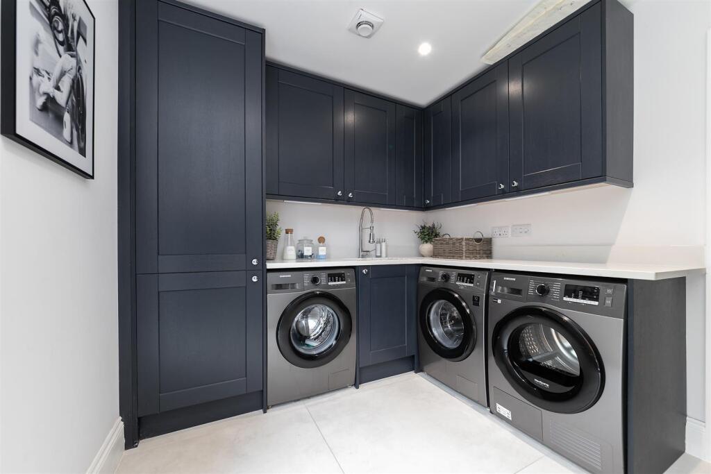 Additional image 12 of Ellenbrook Crescent