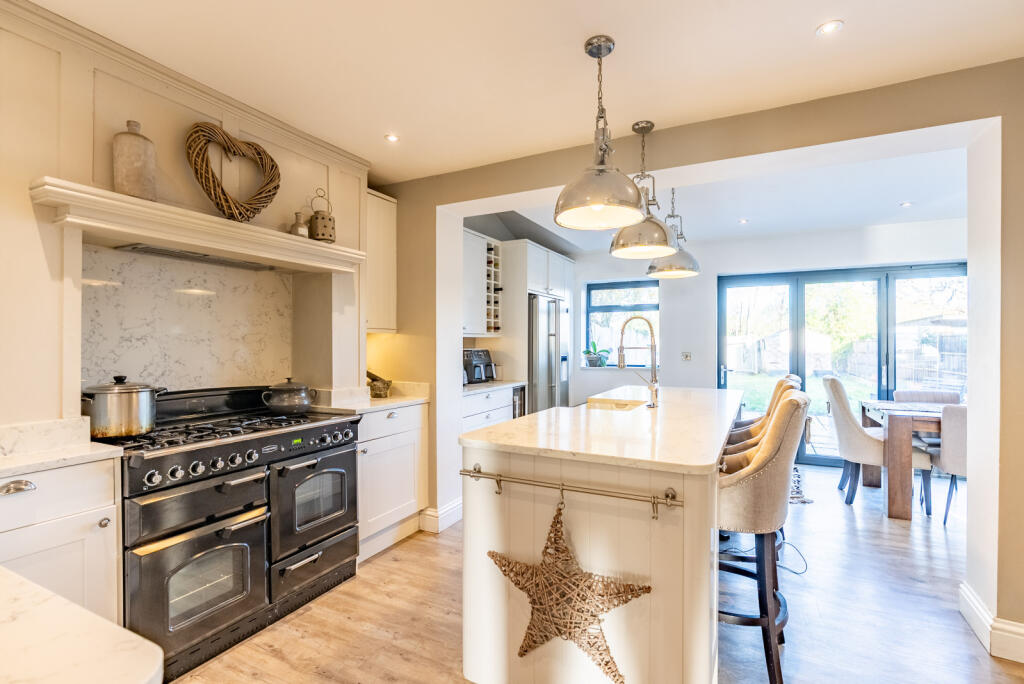 Additional image 2 of Cavan Drive, St. Albans, Hertfordshire, AL3