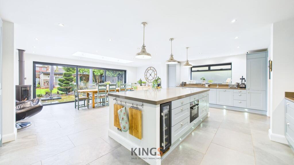 Additional image 54 of Upland Drive, Brookmans Park, AL9