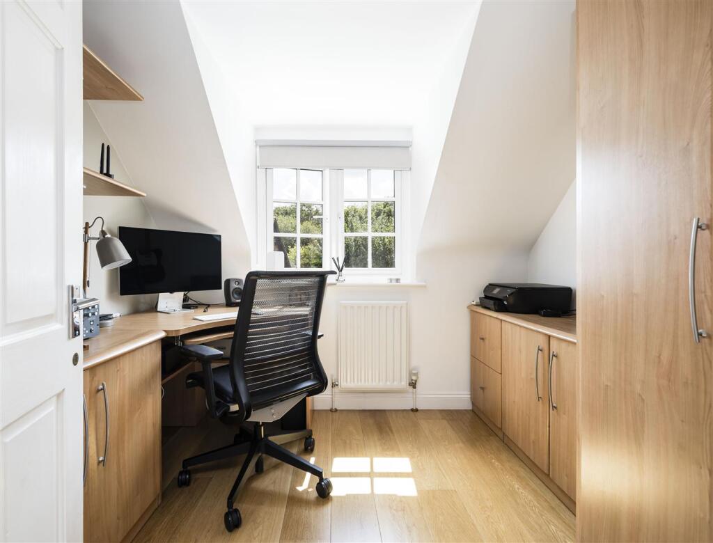 Additional image 19 of Station Road, Brookmans Park