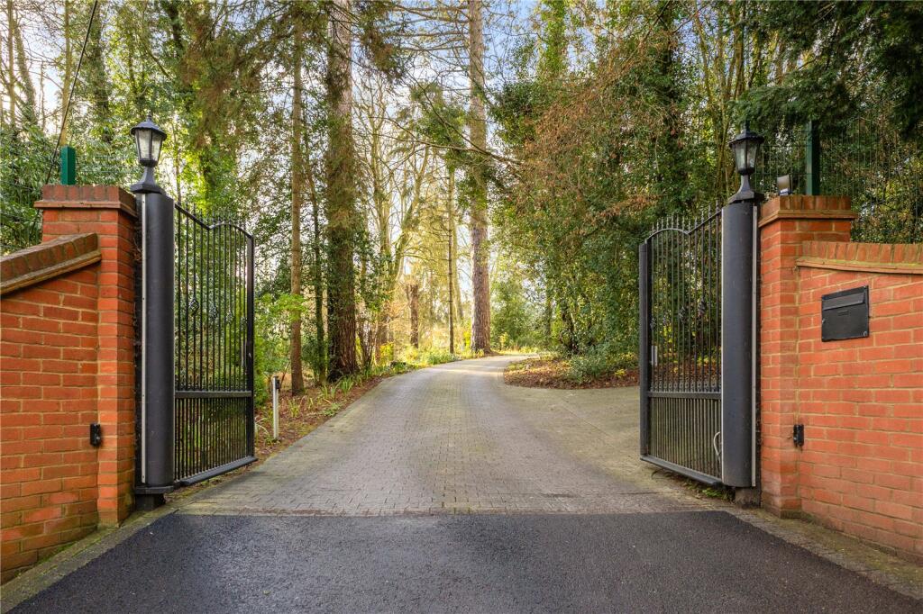 Additional image 3 of Harmer Green Lane, Welwyn, Hertfordshire, AL6