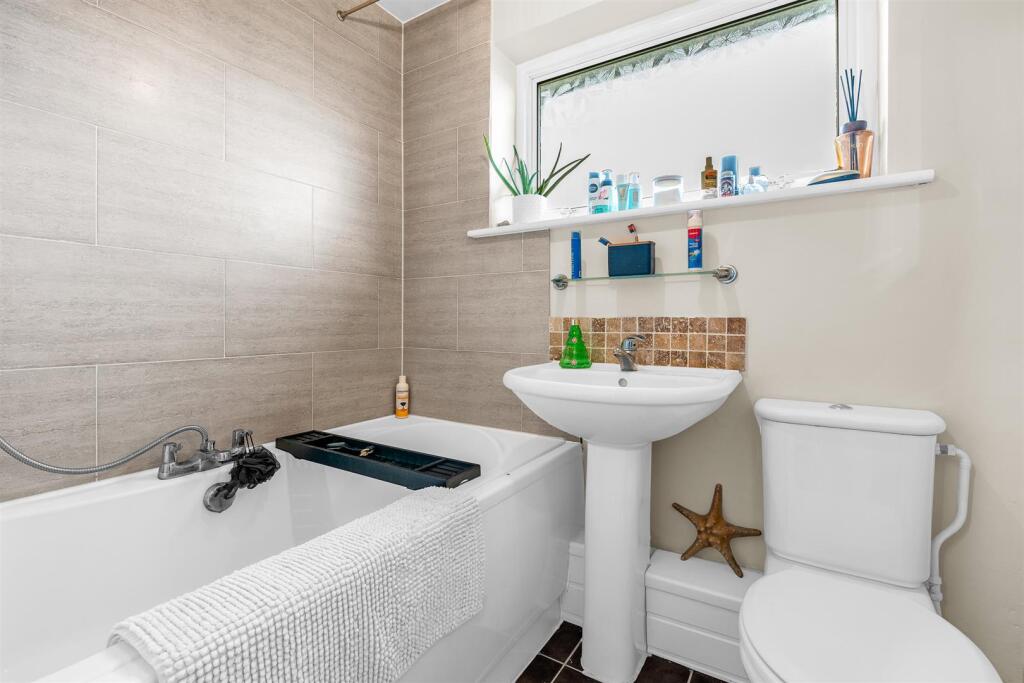 Additional image 17 of Harwood Close, Tewin