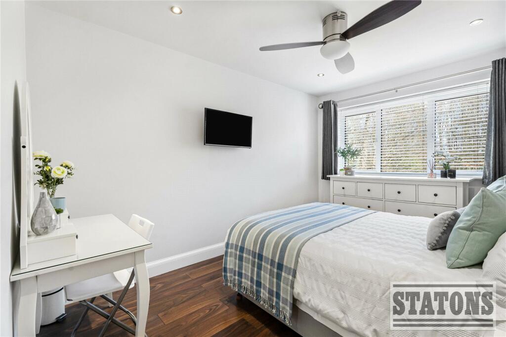 Additional image 21 of Upland Drive, Brookmans Park, Hatfield, Hertfordshire, AL9