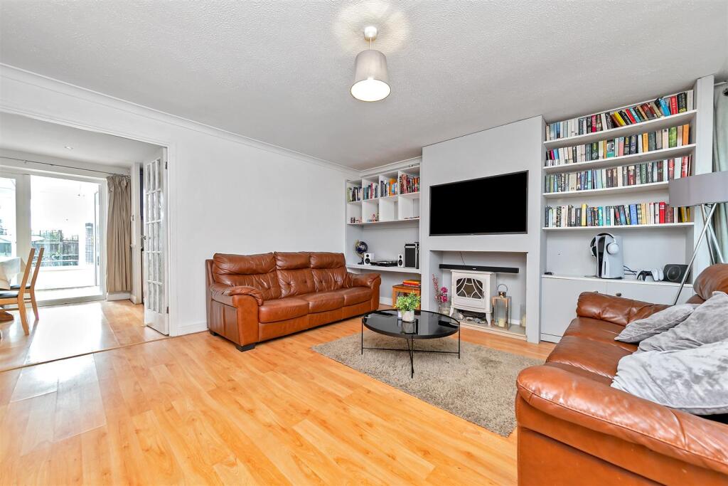 Additional image 6 of Pinewood Close, St. Albans