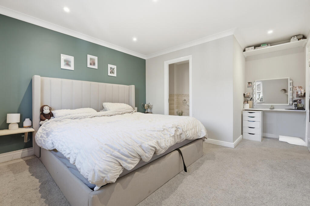 Additional image 14 of Minister Court, Frogmore, St. Albans