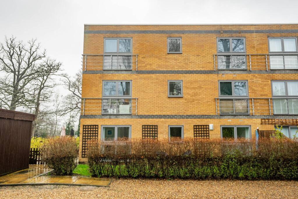 Additional image 17 of Astwick Manor, Coopers Green Lane, Hatfield, Hertfordshire, AL10