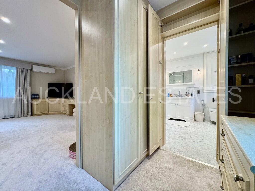 Additional image 21 of Foxes Lane, Brookmans Park, AL9