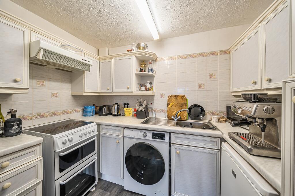 Additional image 7 of Larks Ridge, St. Albans