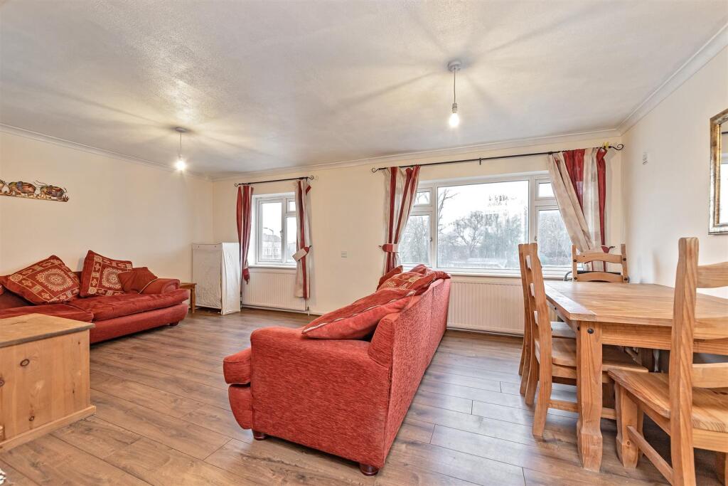 Additional image 4 of The Quadrant, St. Albans