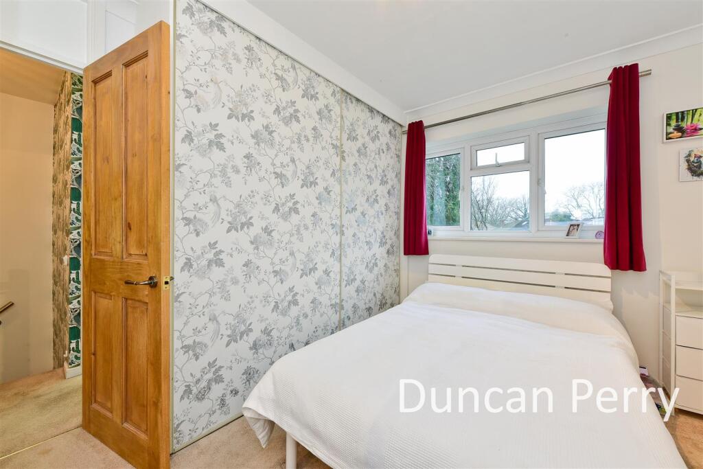 Additional image 11 of Pooleys Lane, Welham Green